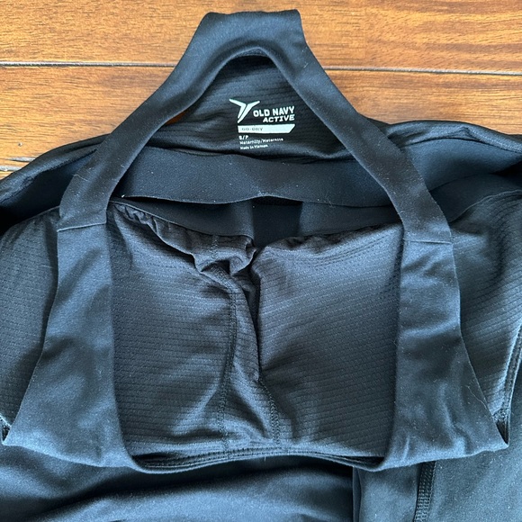 Maternity old navy active set of 3 pants 1 top - Picture 4 of 5